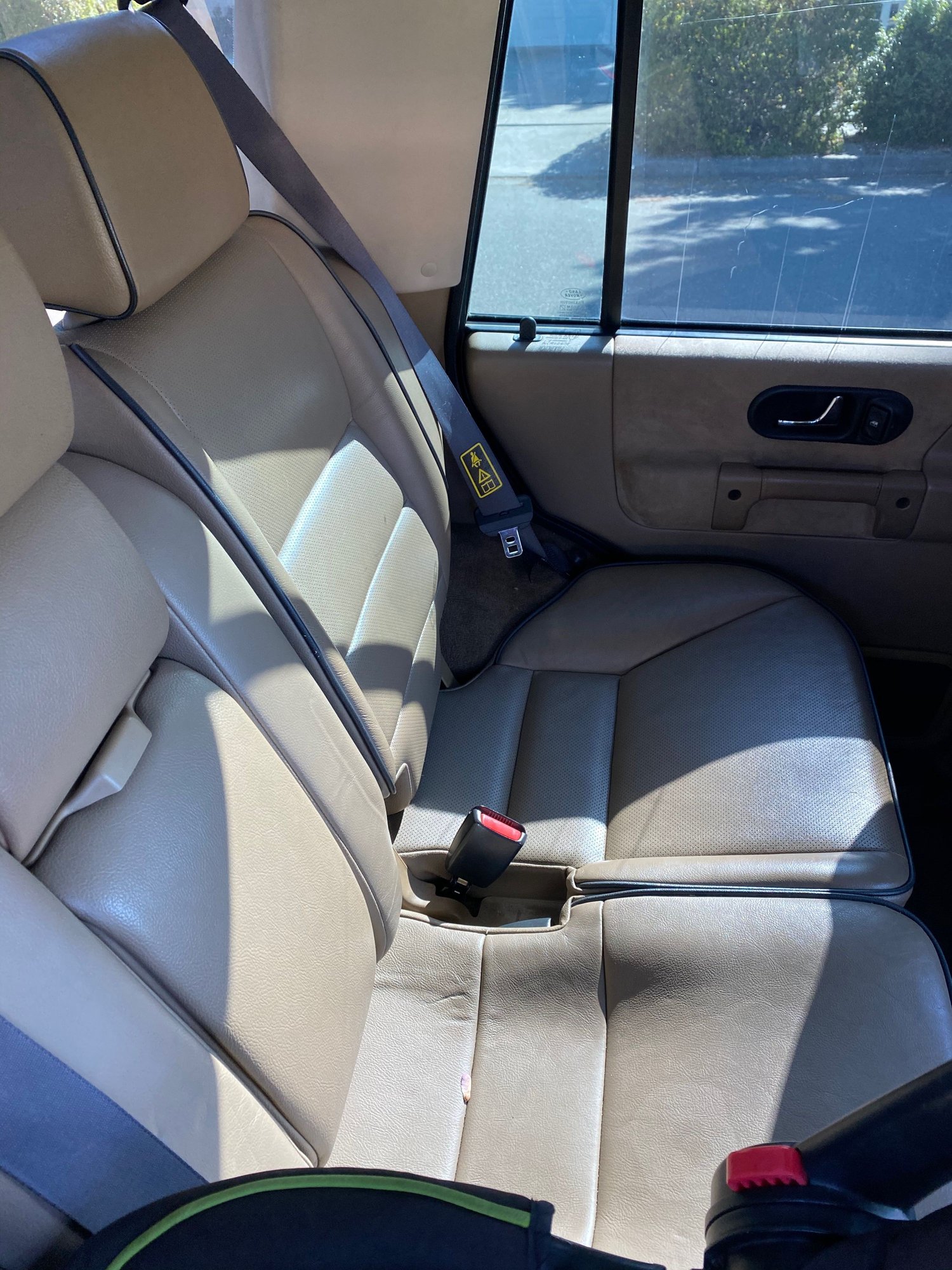 2002 Land Rover Discovery - 2002 Disco, Gold, Bay Area, $1,000 - Used - VIN SALTY15452A762575 - 150,000 Miles - 8 cyl - 4WD - Automatic - SUV - Gold - San Jose, CA 95117, United States