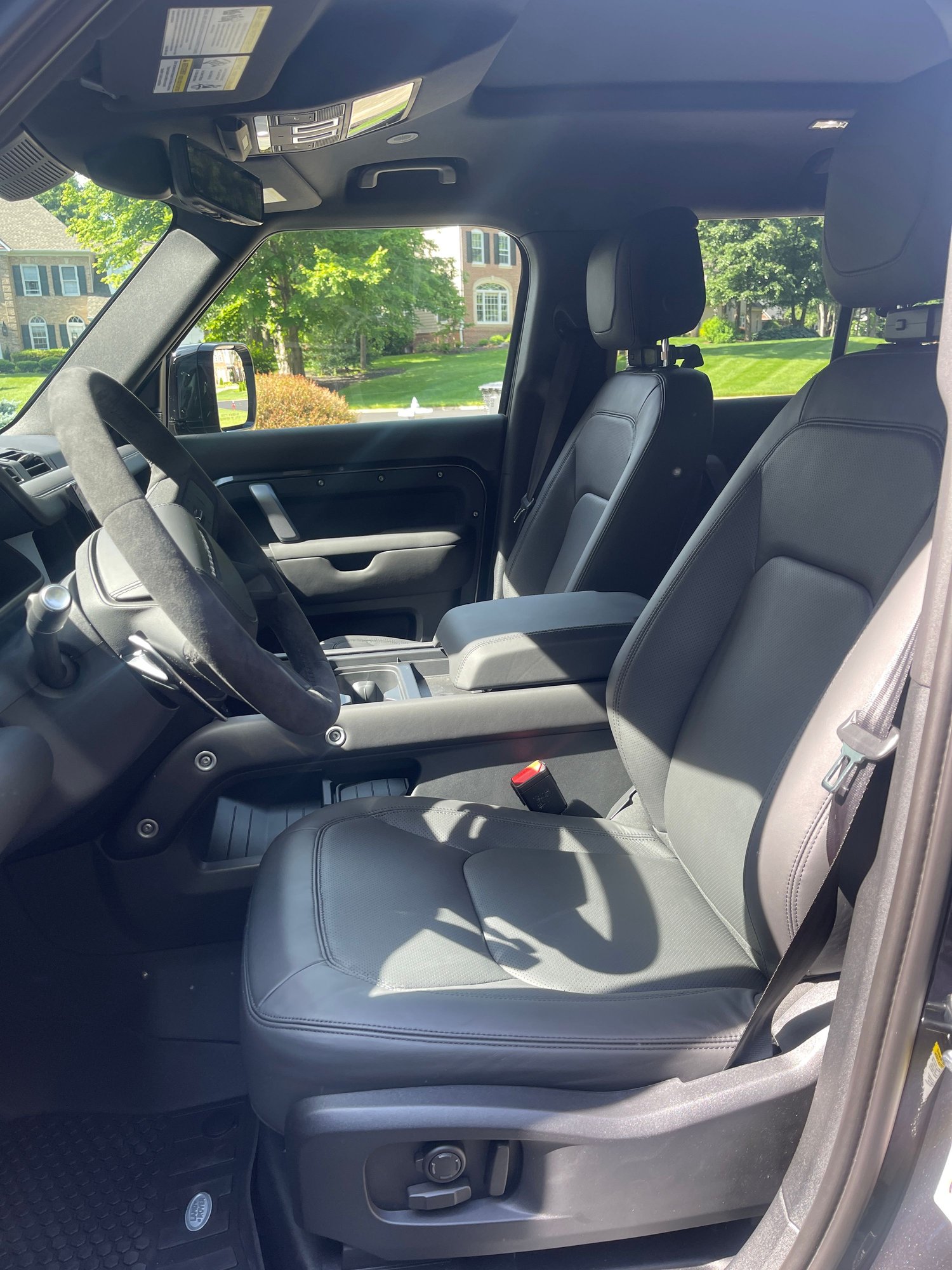 2023 Land Rover Defender - 2023 Land Rover Defender 110 Carpathian Edition - Used - VIN SALEWEEE8P2108945 - 60 Miles - 8 cyl - 4WD - Automatic - Silver Spring, MD 20901, United States