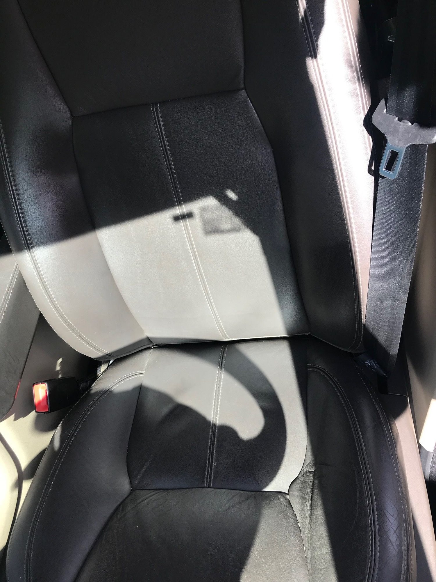 2013 Land Rover LR4 - 2013 Land Rover LR4 HSE Black Package - Needs Motor - Used - VIN SALAK2D47DA682262 - 128,000 Miles - 8 cyl - AWD - SUV - Black - Kennett Square, PA 19348, United States