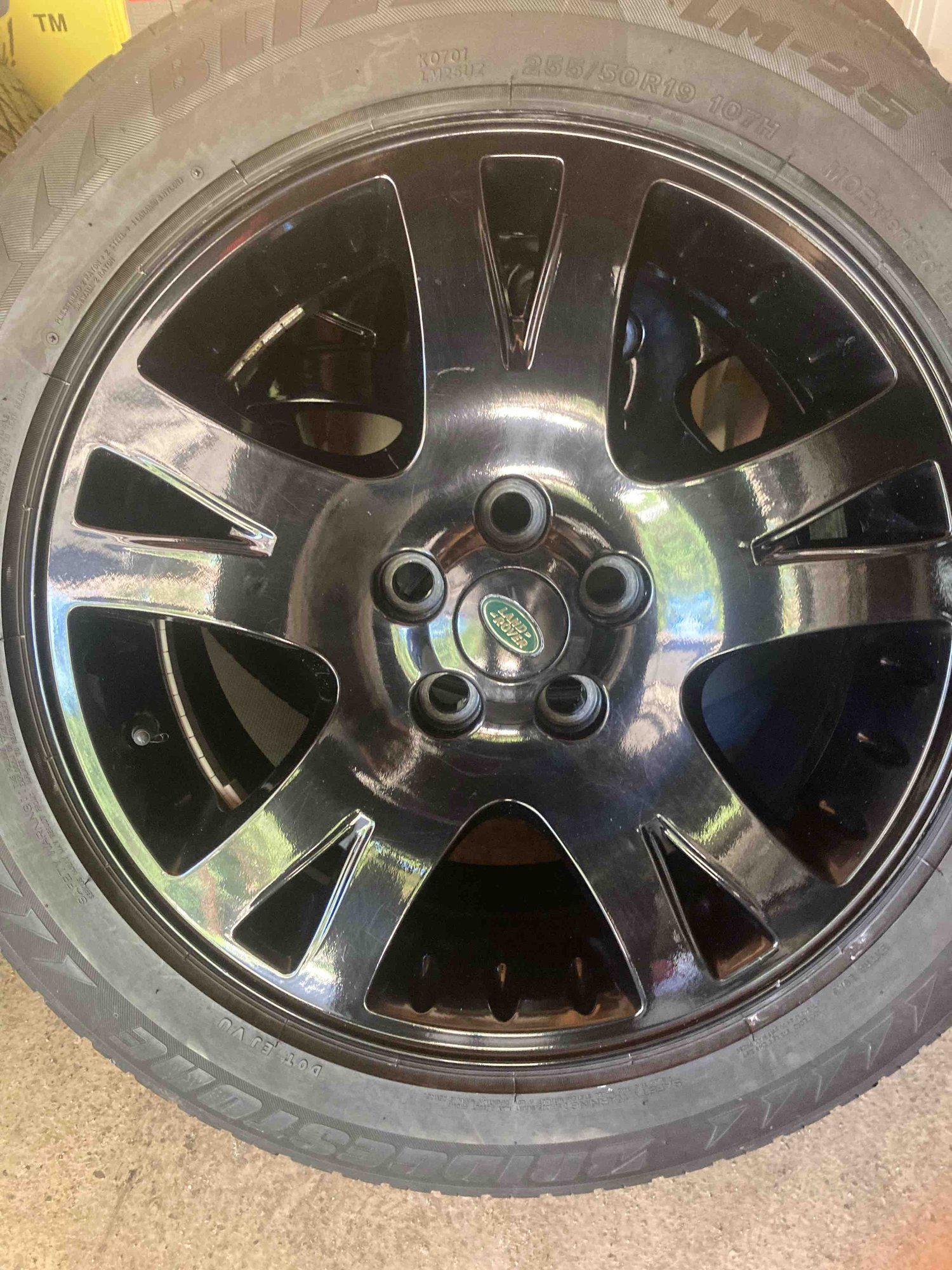 Wheels and Tires/Axles - 4 Black OEM RRS Wheels RRC502280 with Bridgestone Blizzak 255/55-R19 - Used - 2005 to 2013 Land Rover Range Rover Sport - 2004 to 2009 Land Rover LR3 - 2009 to 2016 Land Rover LR4 - Lyons, CO 80540, United States