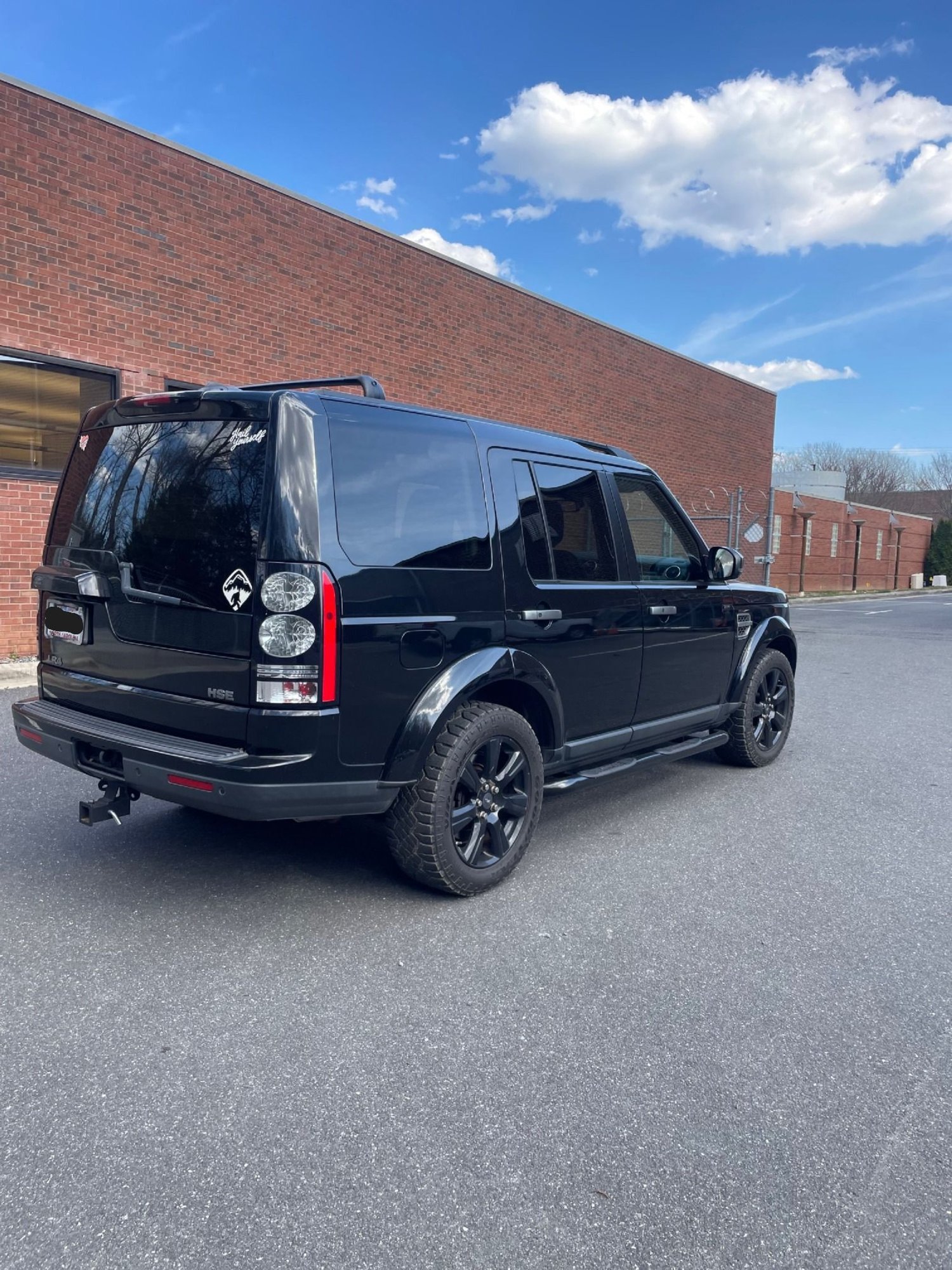 2014 Land Rover LR4 - Well Maintained 2014 LR4 HSE - 92,400 Miles - Used - VIN SALAG2V66EA729087 - 92,400 Miles - Automatic - Black - Charlotte, NC 28208, United States