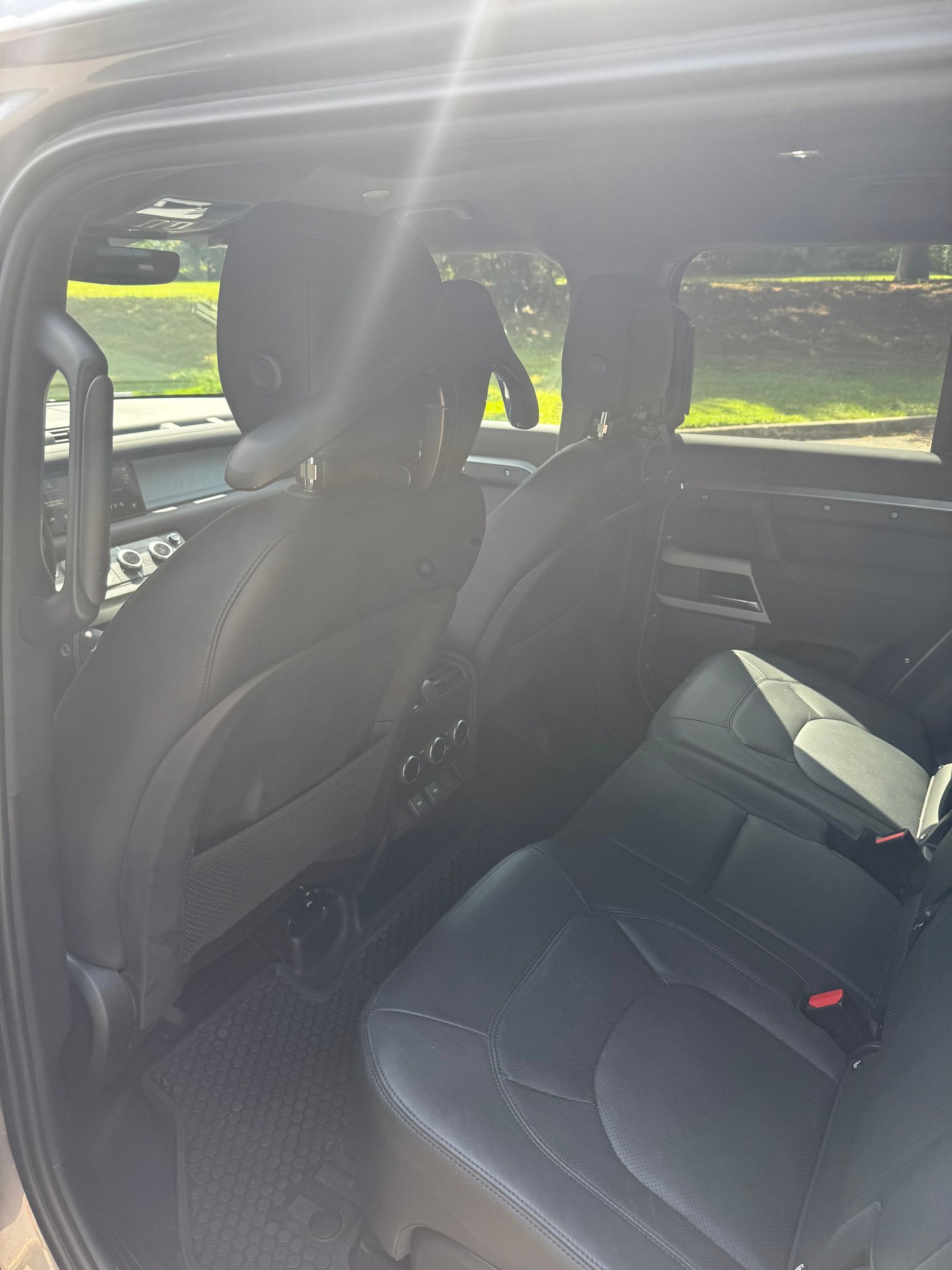 2023 Land Rover Defender - Mint 2023.5 Defender 110 S - Used - VIN SALEJEEX6P2240117 - 18,761 Miles - 4 cyl - AWD - Automatic - SUV - Gray - Lawrence Township, NJ 08648, United States