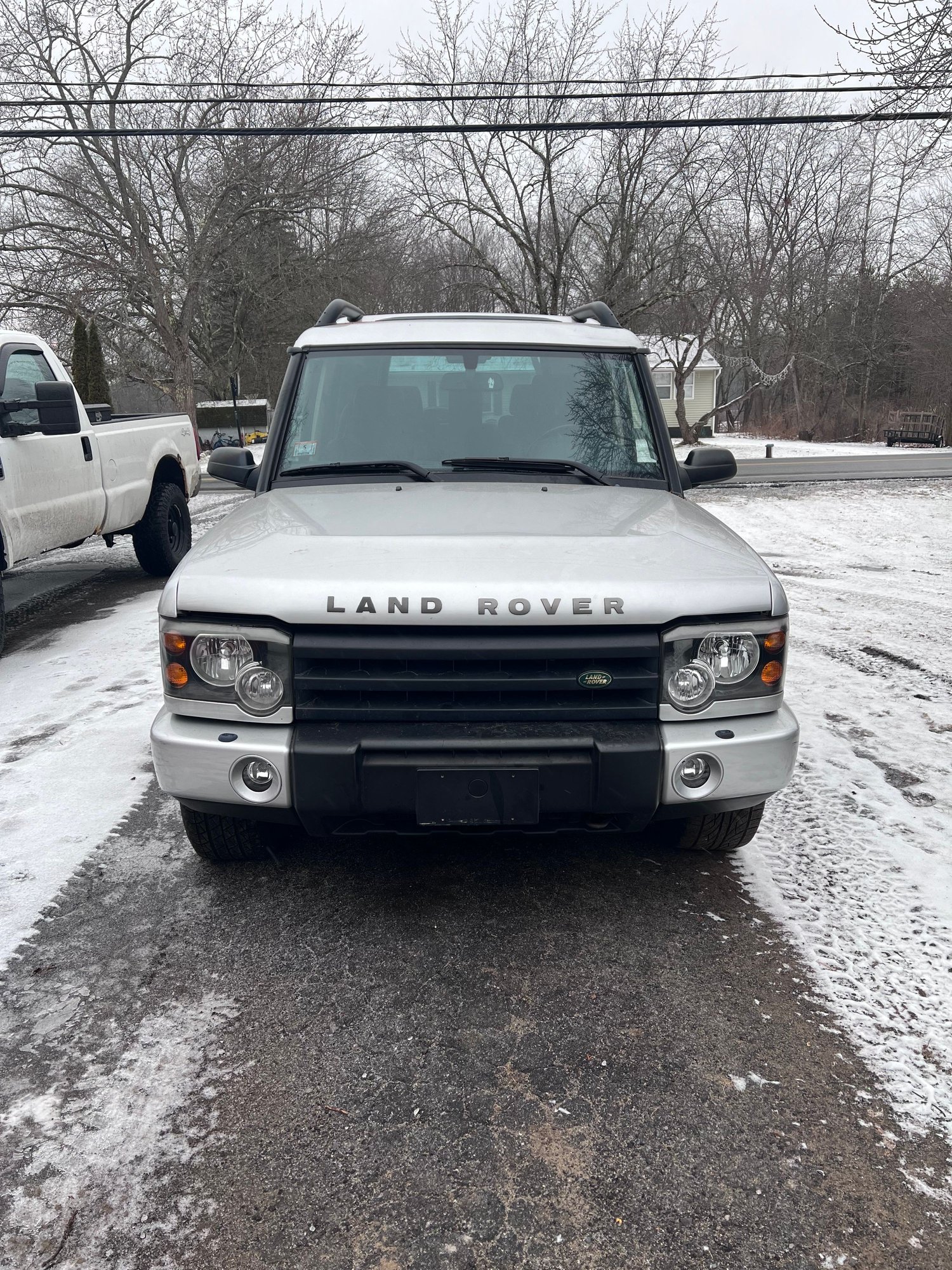 2004 Land Rover Discovery - 2004 Land Rover Discovery (Blown Head Gasket) - Used - VIN SALTW19424A865987 - 87,000 Miles - 8 cyl - AWD - Automatic - SUV - Silver - Gansevoort, NY 12831, United States