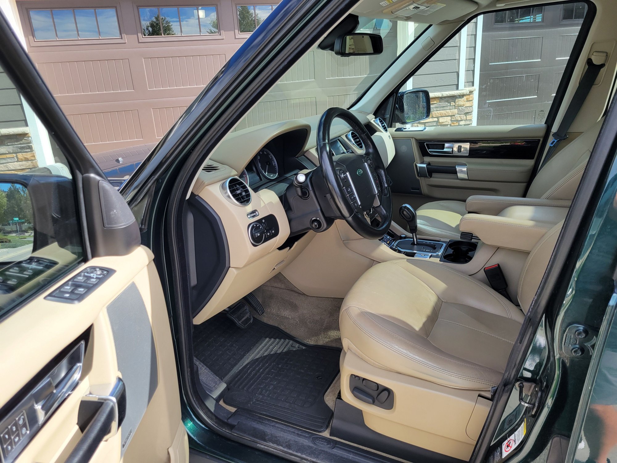 2012 Land Rover LR4 - 2012 Land Rover LR4 HSE Lux For Sale - Used - VIN SALAK2D49CA643901 - 156,600 Miles - 8 cyl - 4WD - Automatic - SUV - Other - Billings, MT 59106, United States