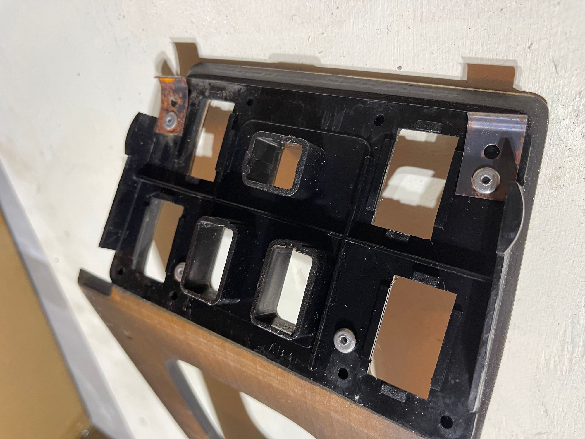 Interior/Upholstery - Wood shifter bezel trim deck switch plate - Used - 1998 to 2004 Land Rover Discovery - West Chester, OH 45069, United States