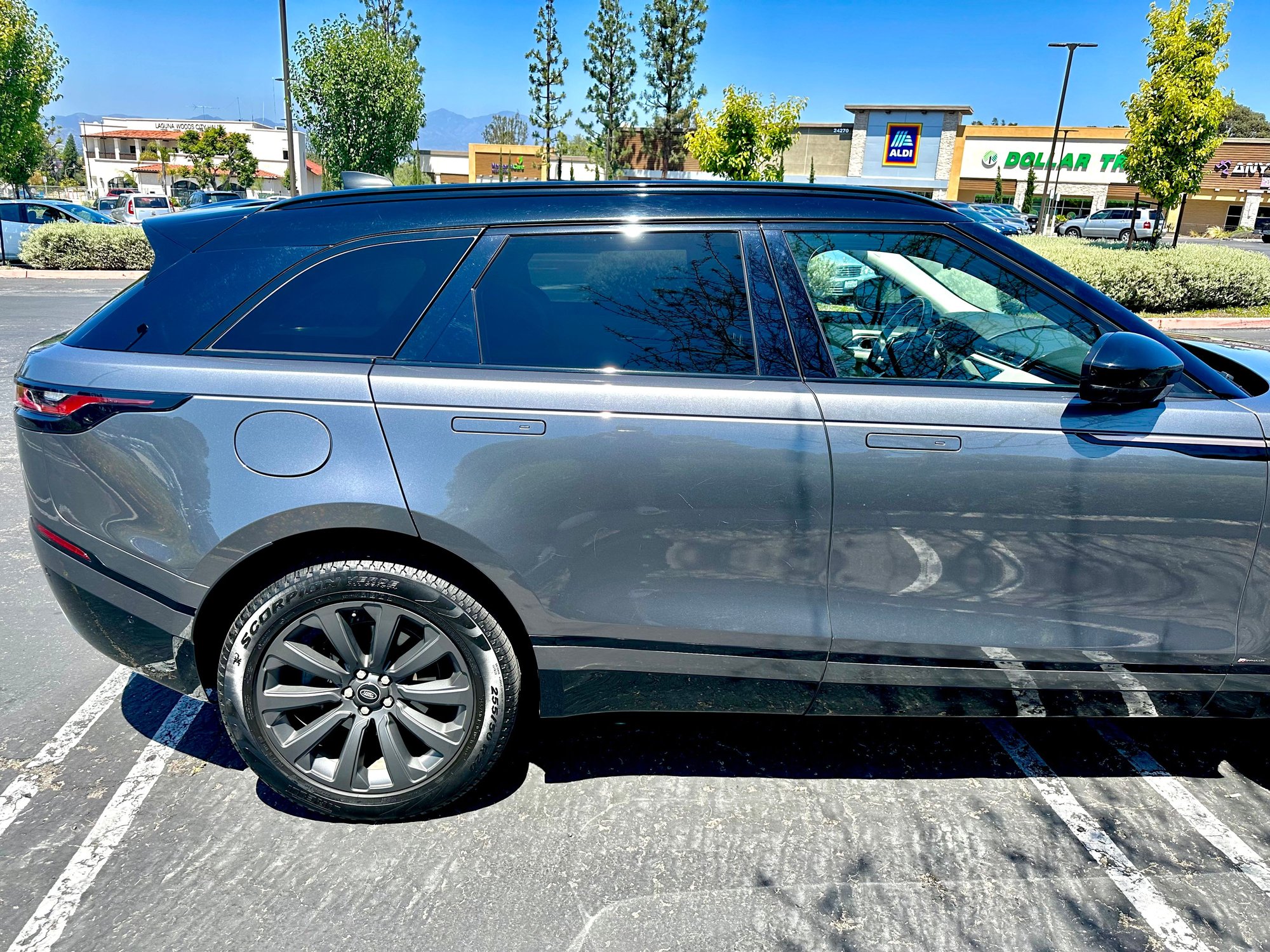 2019 Land Rover Range Rover Velar - Excellent 2019 Range Rover Velar 250 R Dynamic - Used - VIN SALYL2EX4KA215527 - 25,000 Miles - 6 cyl - 4WD - Automatic - SUV - Gray - Irvine, CA 92618, United States