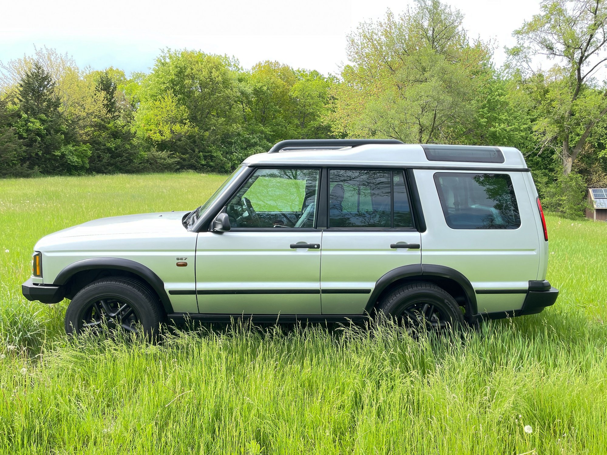 2004 Land Rover Discovery - 2004 Discovery 2 SE7 - Used - VIN SALTW194X4A832851 - 127,000 Miles - 8 cyl - 4WD - Automatic - SUV - Silver - Lake Geneva, WI 53147, United States