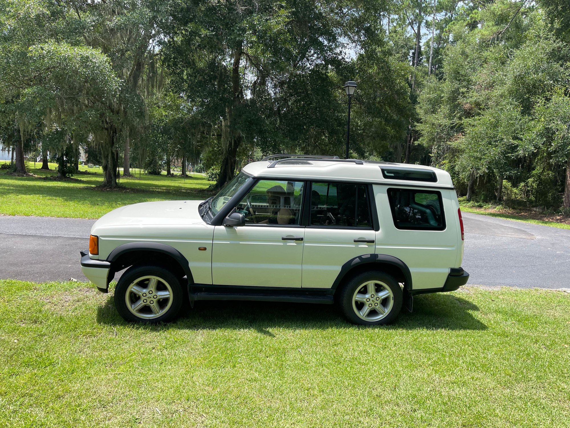 2000 Land Rover Discovery - Beautiful Land Rover Discovery II 2000 - Used - Jacksonville, FL 32250, United States