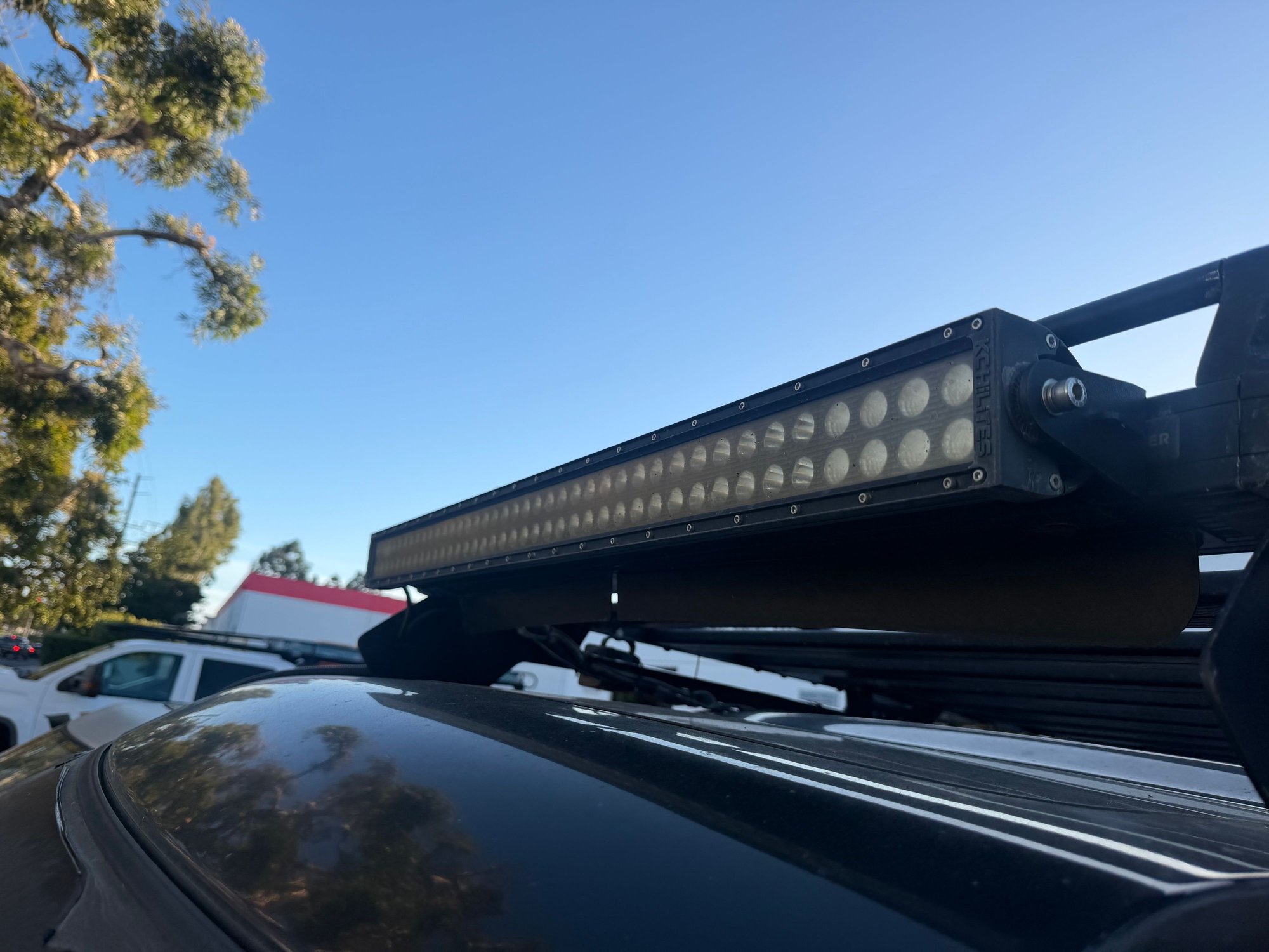 2013 Land Rover LR4 - Heavily modified HD 2013 LR4 for sale, blown engine... - Used - VIN SALAG2D42DA699584 - 8 cyl - 4WD - Automatic - SUV - Orange - Huntington Beach, CA 92649, United States
