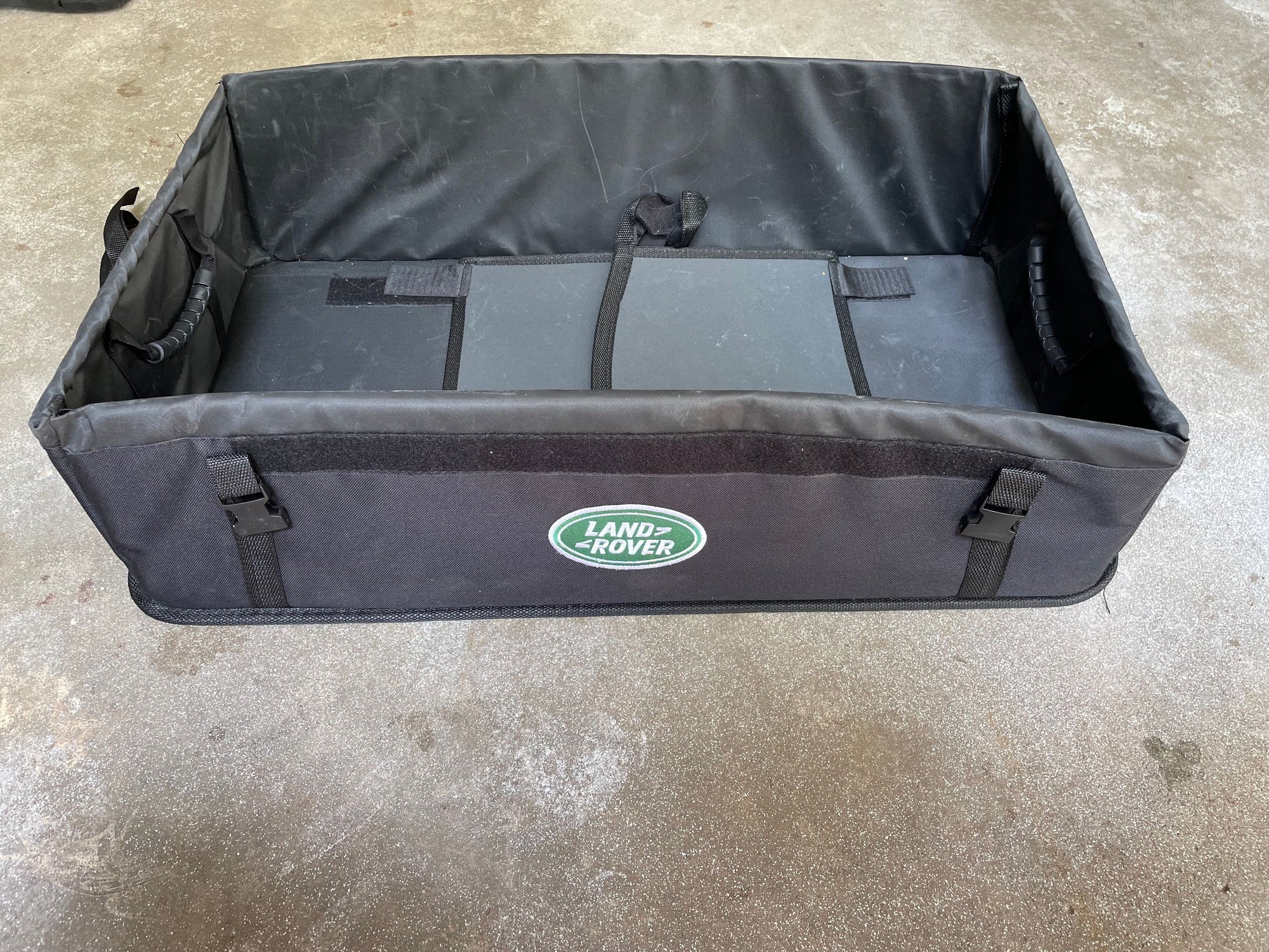 Interior/Upholstery - Cargo Organizer L663 Defender (2020+) $115 - Used - 2020 to 2024 Land Rover Defender 110 - Chicago, IL 60044, United States