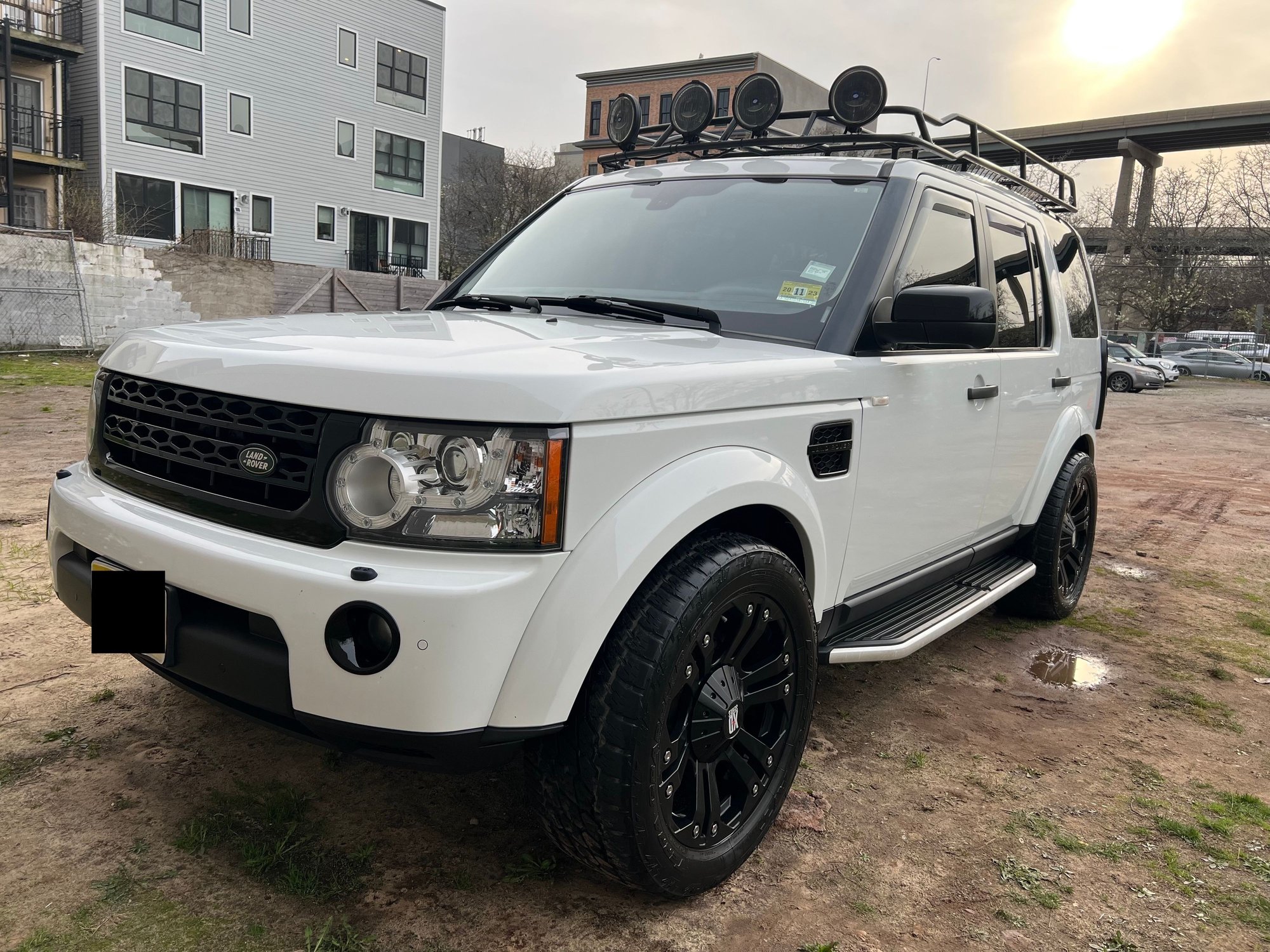 2012 Land Rover LR4 - 2012 Land Rover LR4 HSE - Used - VIN SALAK2D49CA646698 - 83,133 Miles - 8 cyl - AWD - Automatic - White - Jersey City, NJ 07302, United States