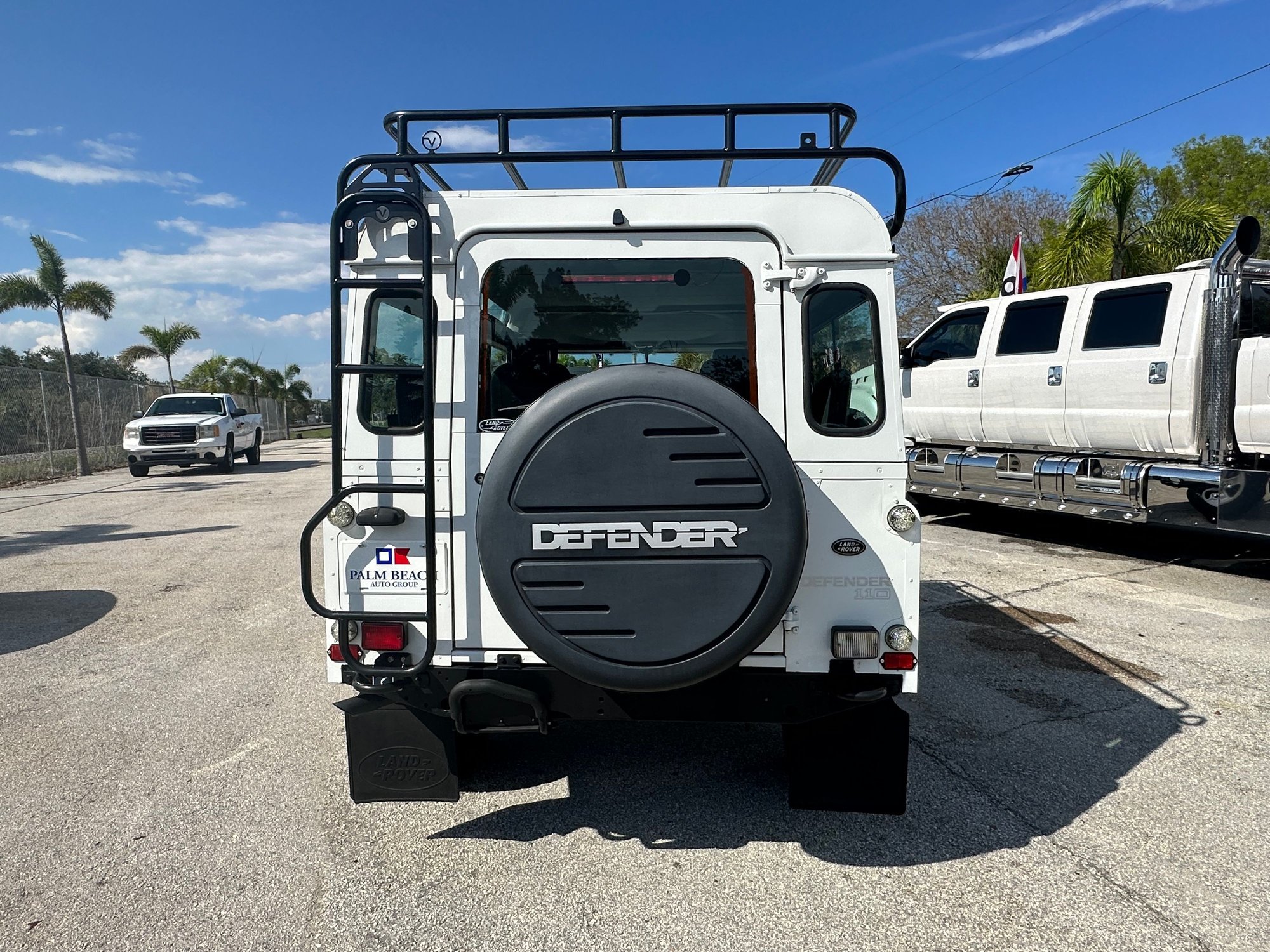 1995 Land Rover Defender 90 - 1995 land rover defender 110 - Used - VIN SALLDHM68MA968960 - 151,788 Miles - 4 cyl - 4WD - Manual - Wagon - White - Delray Beach, FL 33483, United States