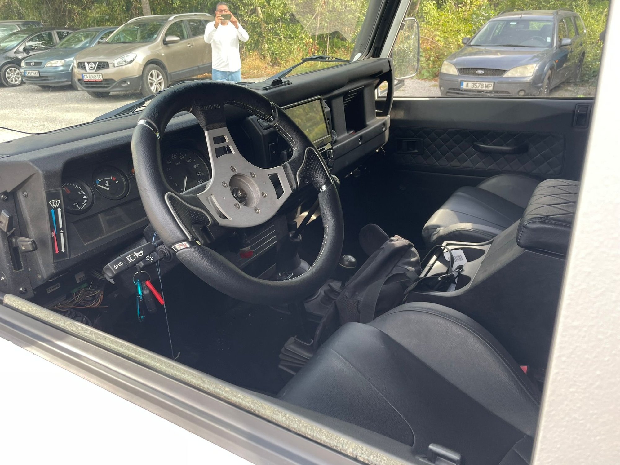 1993 Land Rover Defender 110 - LAND ROVER DEFENDER 110 PICK UP CREW CAB TRUCK Fully Restored - Used - VIN SALLDFB585A700856 - 5,000 Miles - 5 cyl - AWD - Manual - Truck - White - Sofia, Bulgaria