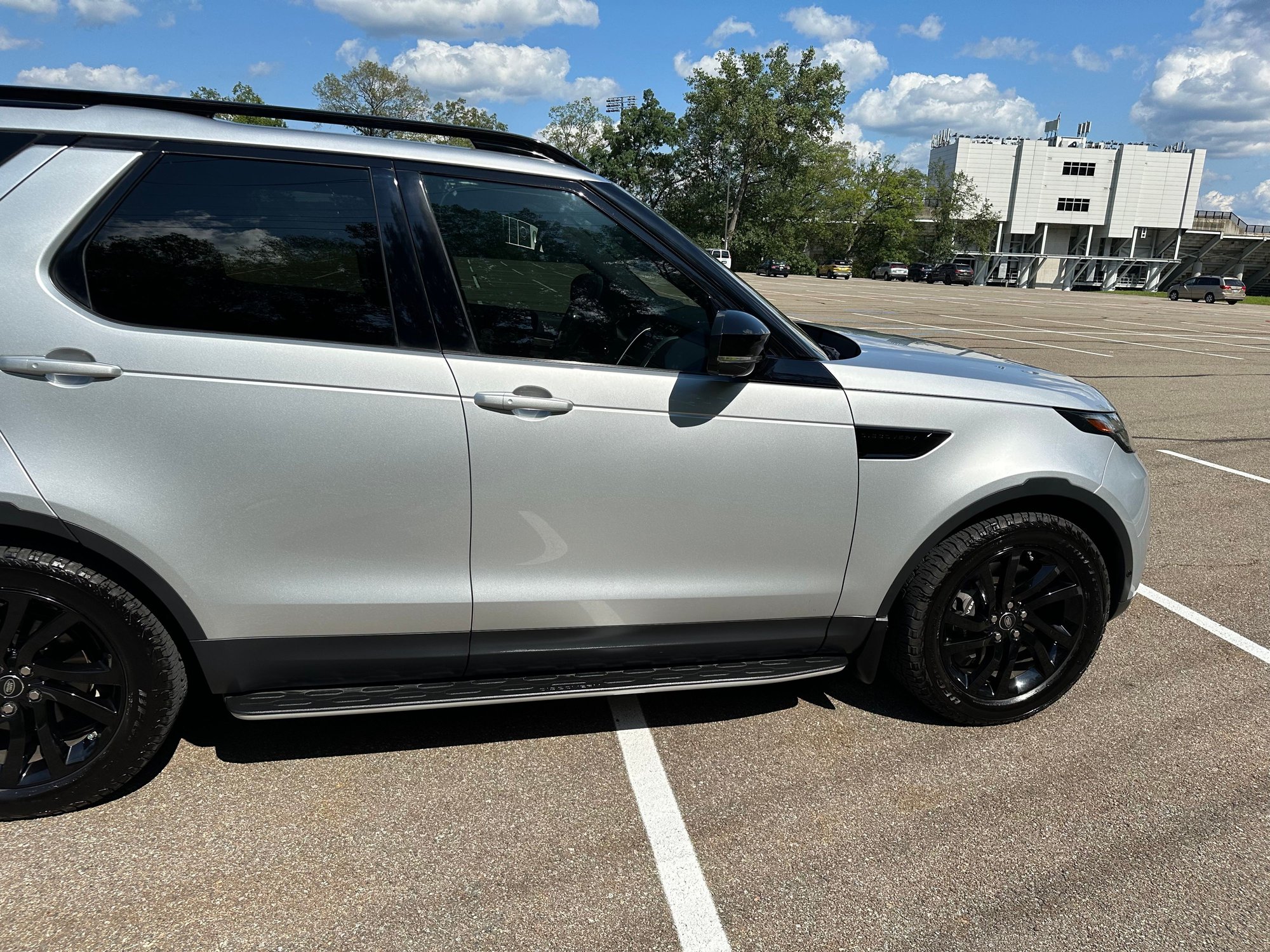 2018 Land Rover Discovery - Immaculate 2018 Discovery 5 HSE TD6! - Used - VIN SALGV2RE6JA514370 - 36,600 Miles - 6 cyl - 4WD - Automatic - SUV - Silver - West Point, NY 10996, United States
