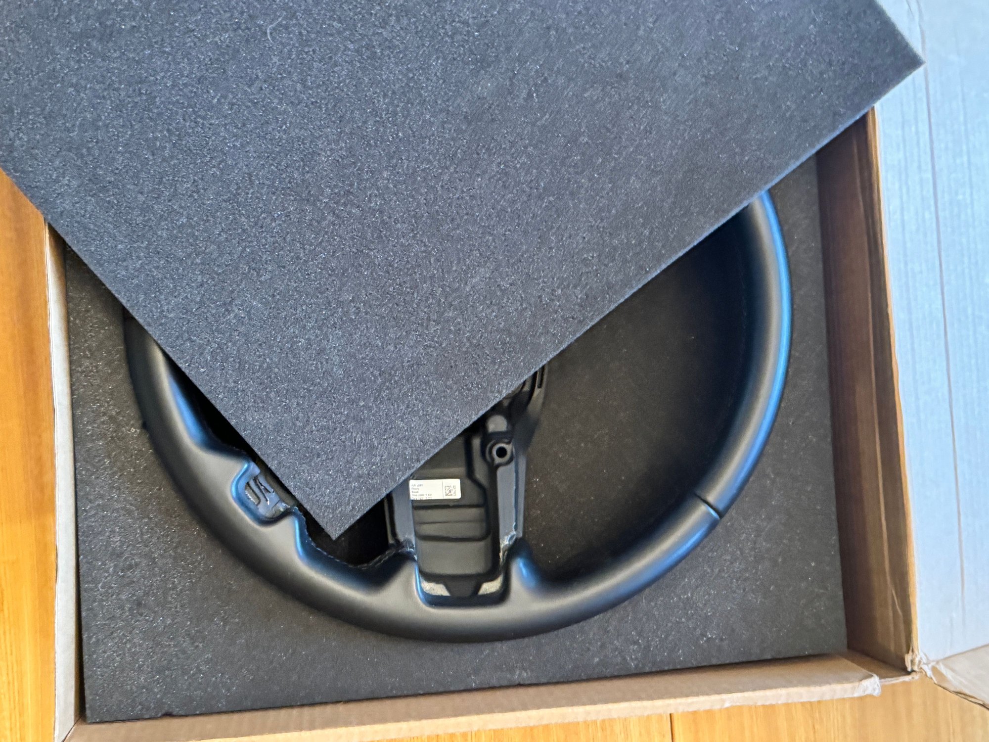 Interior/Upholstery - Heated Leather Steering Wheel – Land Rover Defender L663 - Used - All Years  All Models - Portland, OR 97214, United States