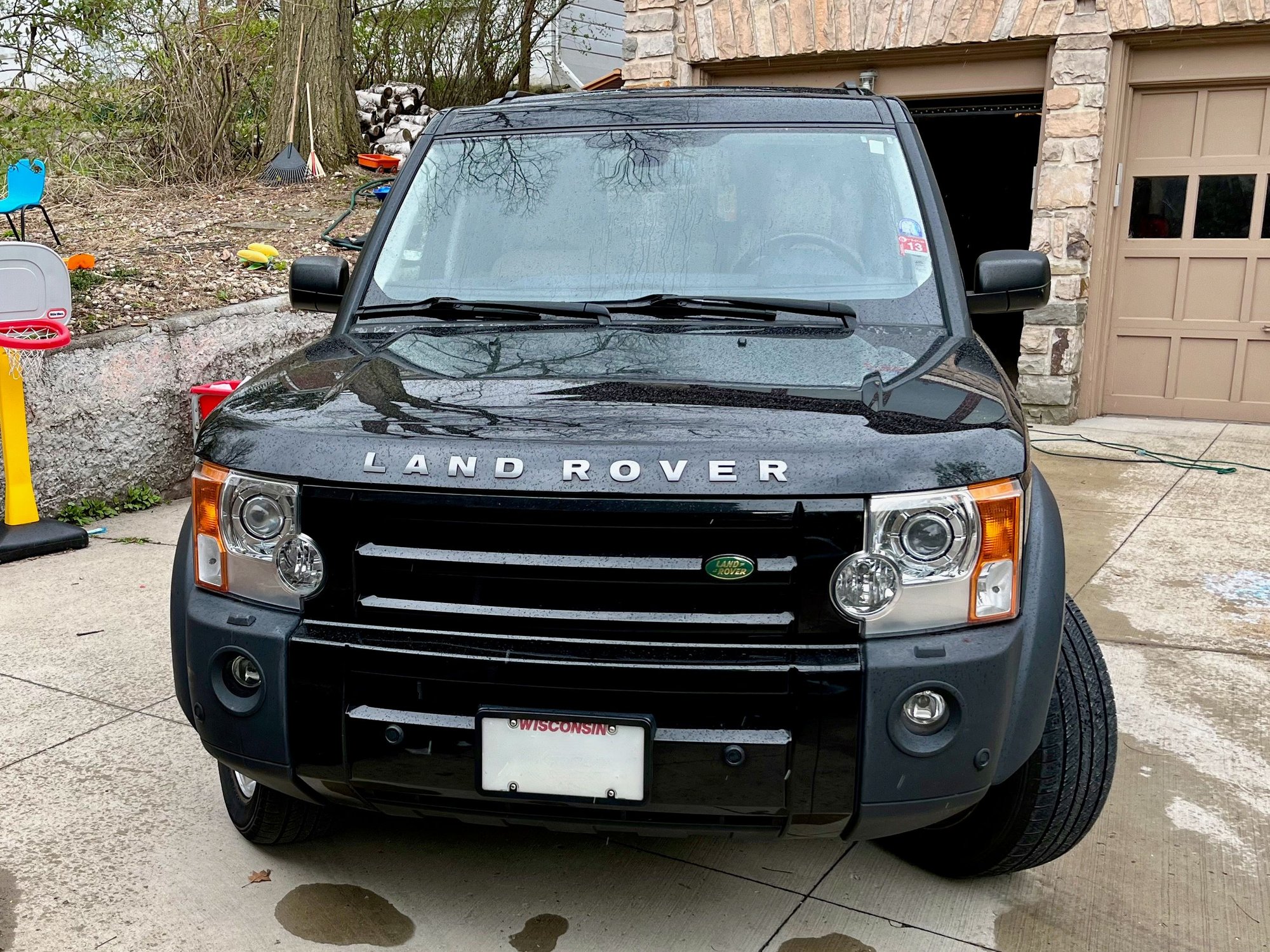 2008 Land Rover LR3 - 2008 LR3 HSE in great mechanical shape - Used - VIN SALAG25418A460581 - 116,000 Miles - 8 cyl - 4WD - Automatic - SUV - Black - Madison, WI 53706, United States