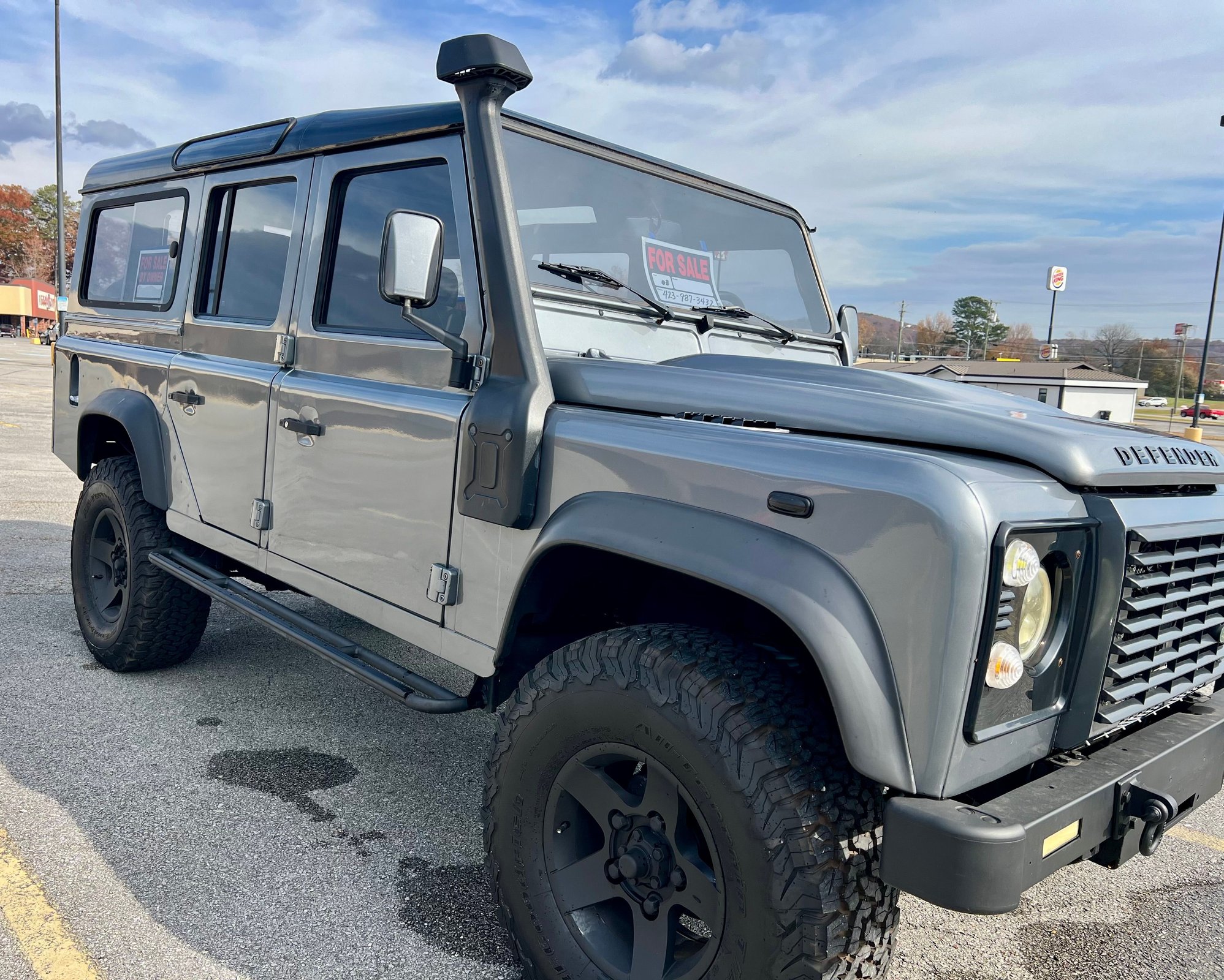 1991 Land Rover Range Rover - 1991 Land Rover Defender - Used - VIN SALLDHMD8FF471696 - 123,400 Miles - 8 cyl - 4WD - Manual - SUV - Silver - Chattanooga, TN 37421, United States