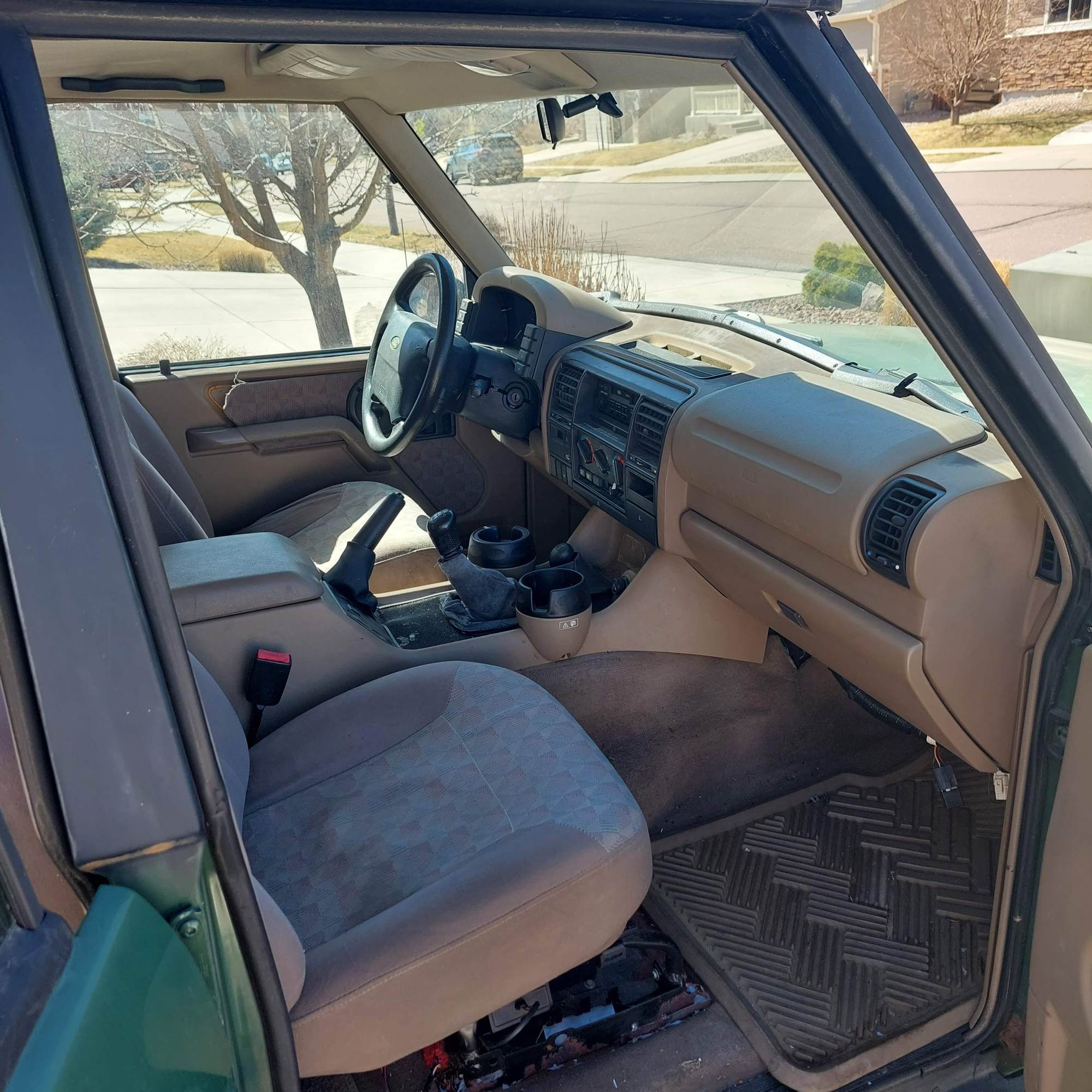 1995 Land Rover Discovery - 1995 Land Rover Discovery - Used - VIN SALJY1284SA155808 - 168,778 Miles - 6 cyl - 4WD - Manual - SUV - Other - Colorado Springs, CO 80921, United States
