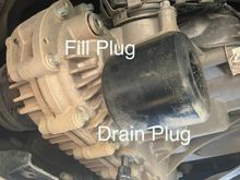 Hex socket on drain and fill plugs 