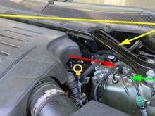 You’ll see an air line (green) feeding the air bag, and a control wire (red) that goes down the center of the shaft of the damper to regulate the adaptive damping.