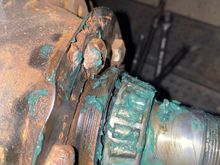 Land Rover Discovery 1 Stub Axle Damage. Potential root causes include: improper wheel bearing installation, failure to follow procedure, improper use of equipment, and inadequate equipment. 