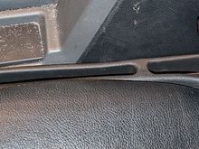 LR3 seat gap filler
