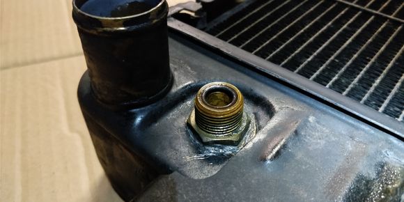 Cracked trans. fluid connector