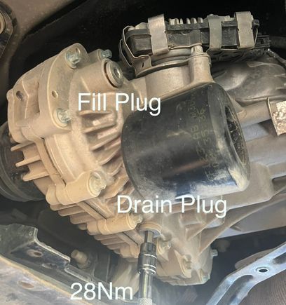 Hex socket on drain and fill plugs 