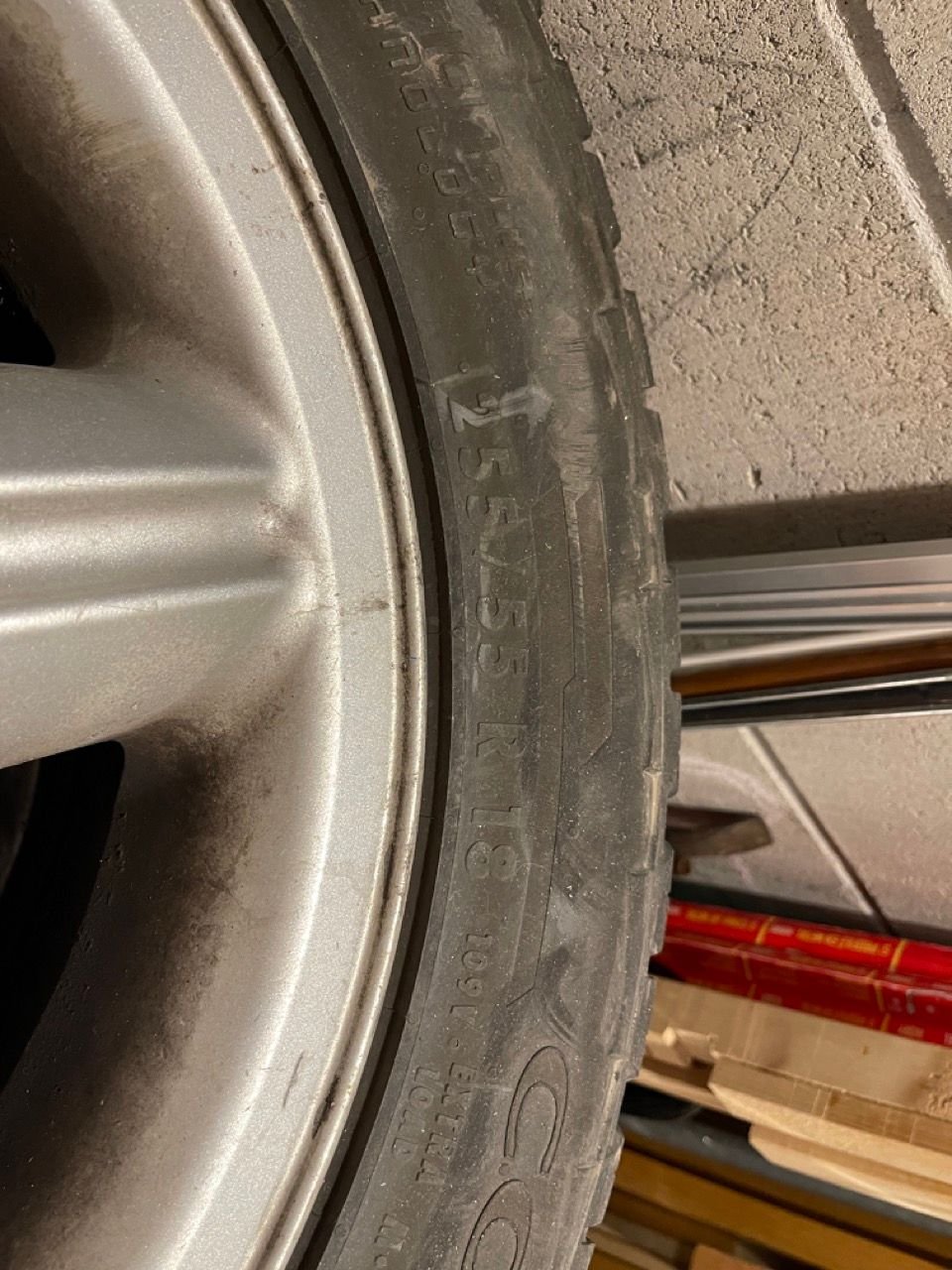 Wheels and Tires/Axles - Best Stock tires, very low milage. Continental TerrainContact 255/55r18 - Used - 2001 to 2004 Land Rover Discovery - Toronto, ON M6P3T5, Canada