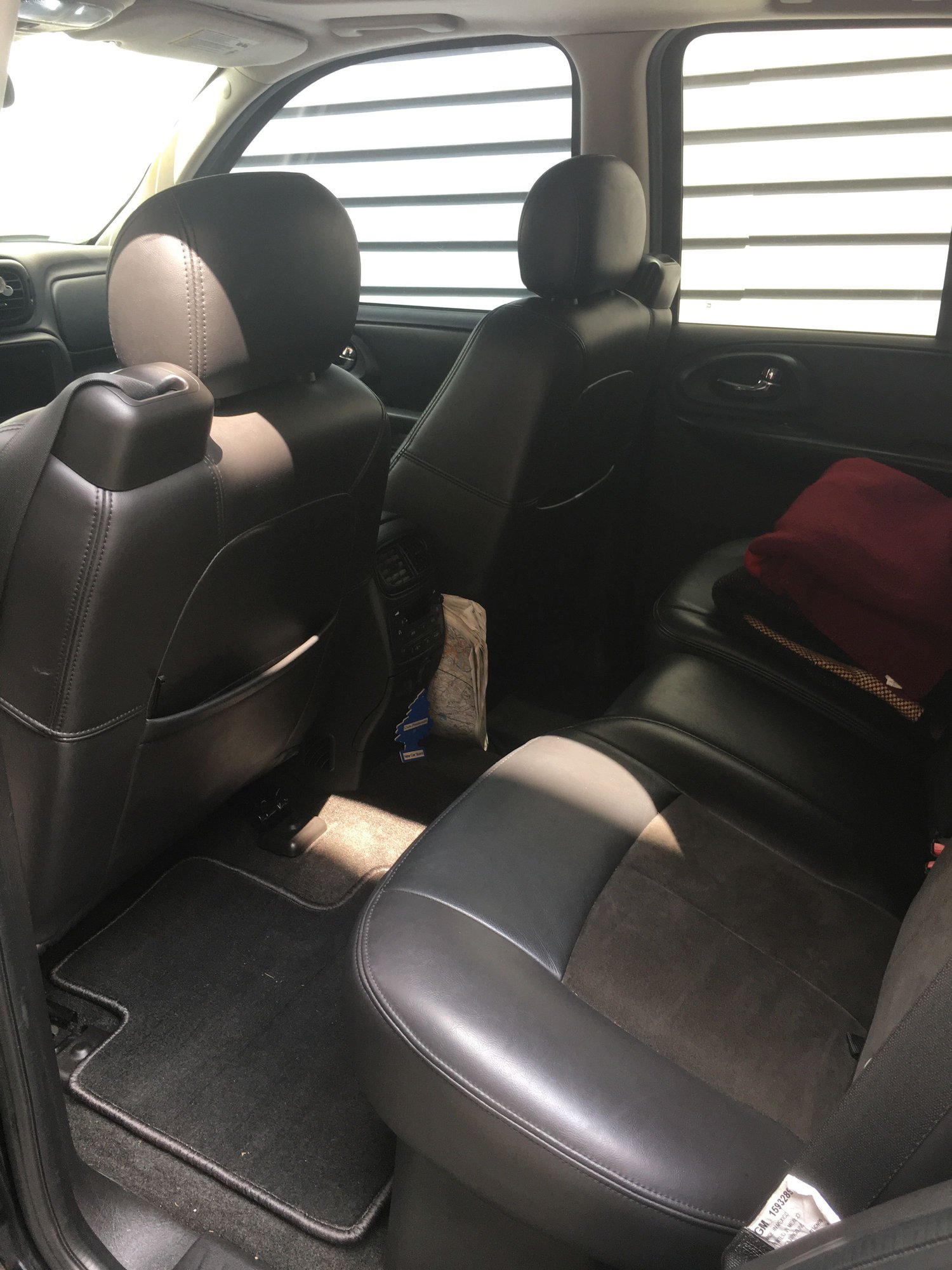 2007 Chevrolet Trailblazer - 2007 Chevy Trailblazer SS - Used - VIN 1GNES13H972261656 - 8 cyl - 2WD - Automatic - Truck - White - Bellmore, NY 11710, United States