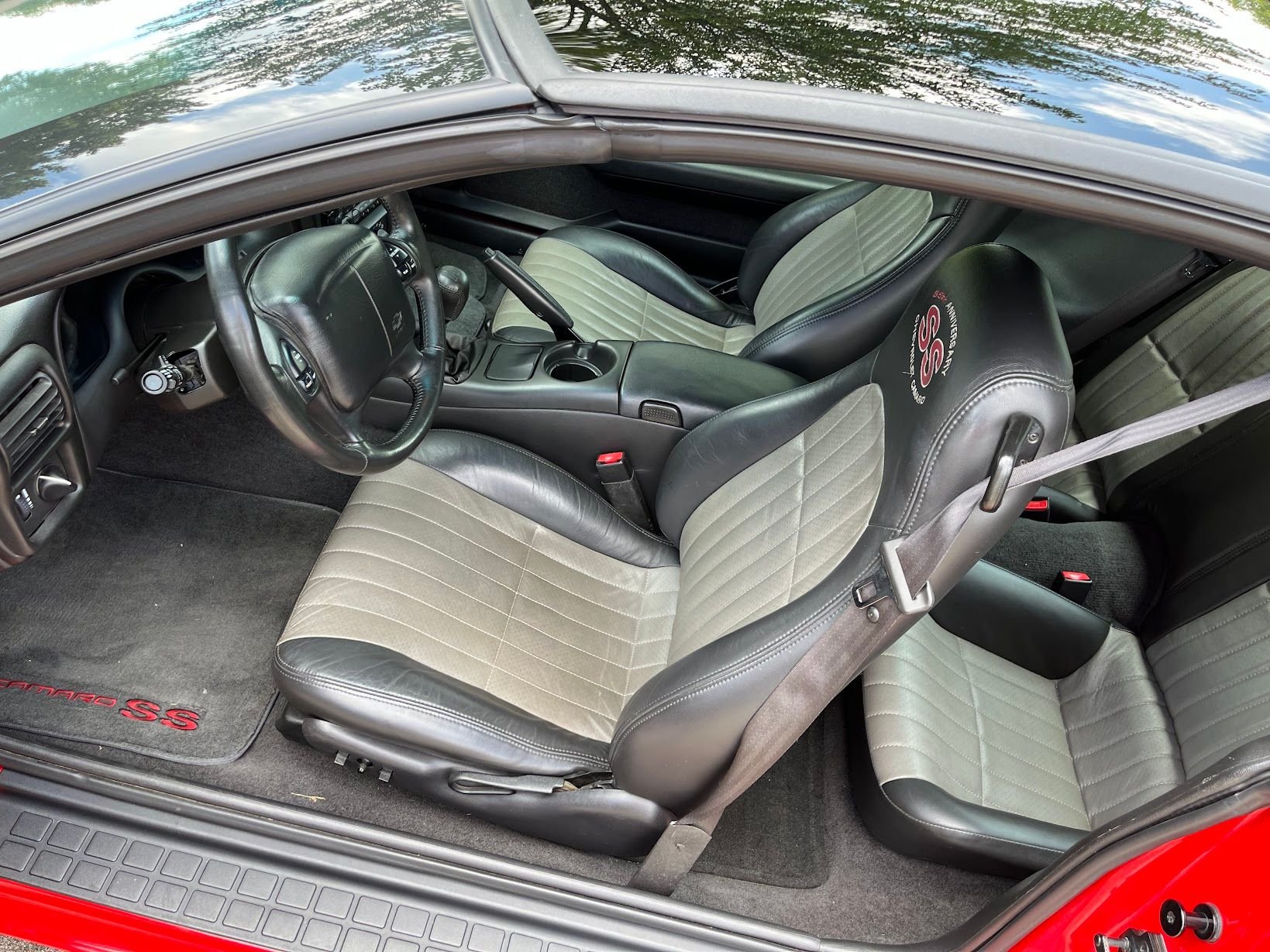 2002 Chevrolet Camaro - 2002 Chevy Camaro 35th Anniversary Edition H/C - Used - VIN 2g1fp22g222145336 - 51,386 Miles - 8 cyl - 2WD - Manual - Coupe - Red - Quincy, IL 62305, United States