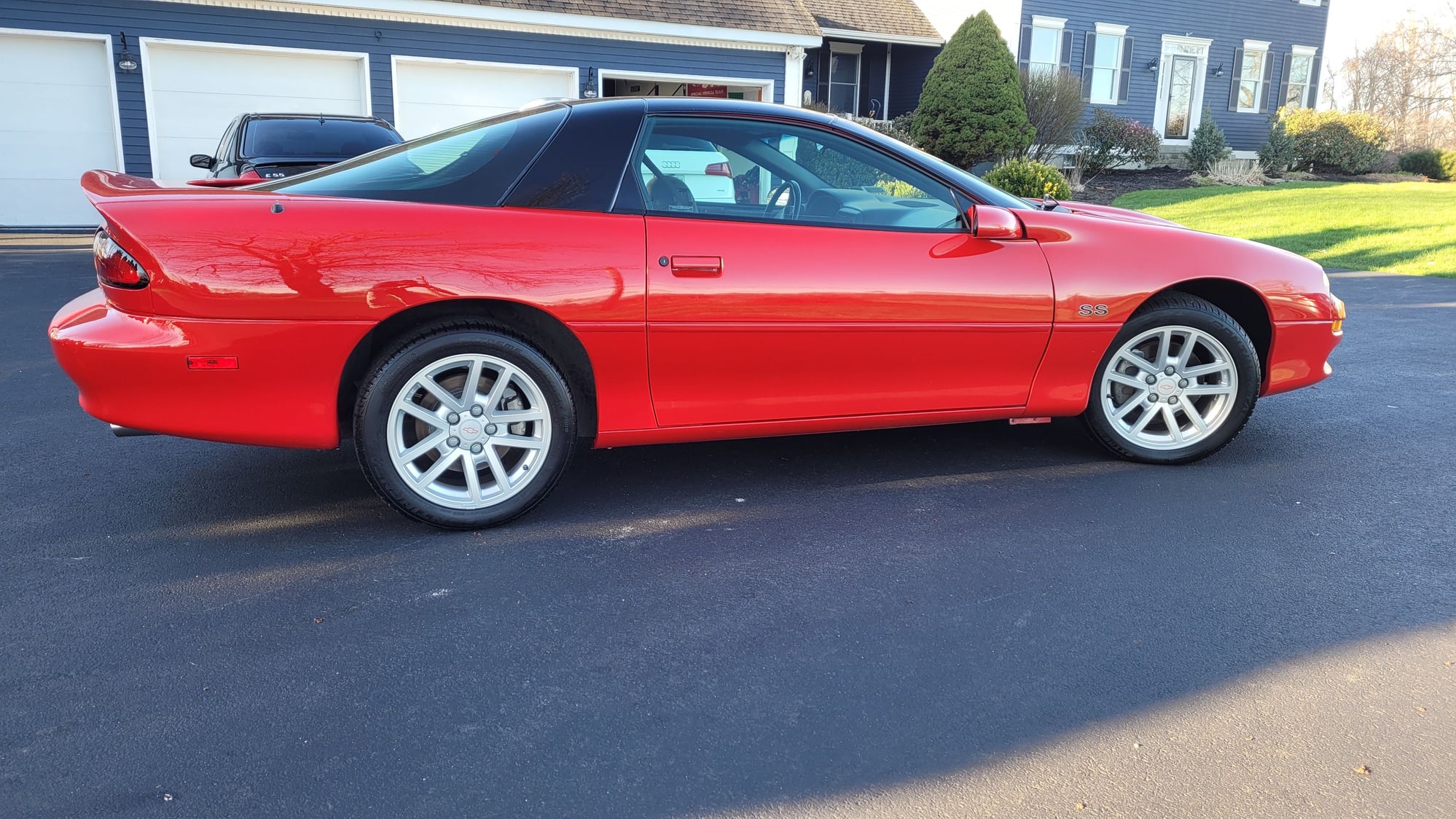 2002 Chevrolet Camaro - 2002 Camaro SS Hardtop 18k Miles Clean - Used - VIN 2G1FP22G32216965 - 18,200 Miles - 8 cyl - 2WD - Automatic - Hatchback - Red - Greenland, NH 03840, United States