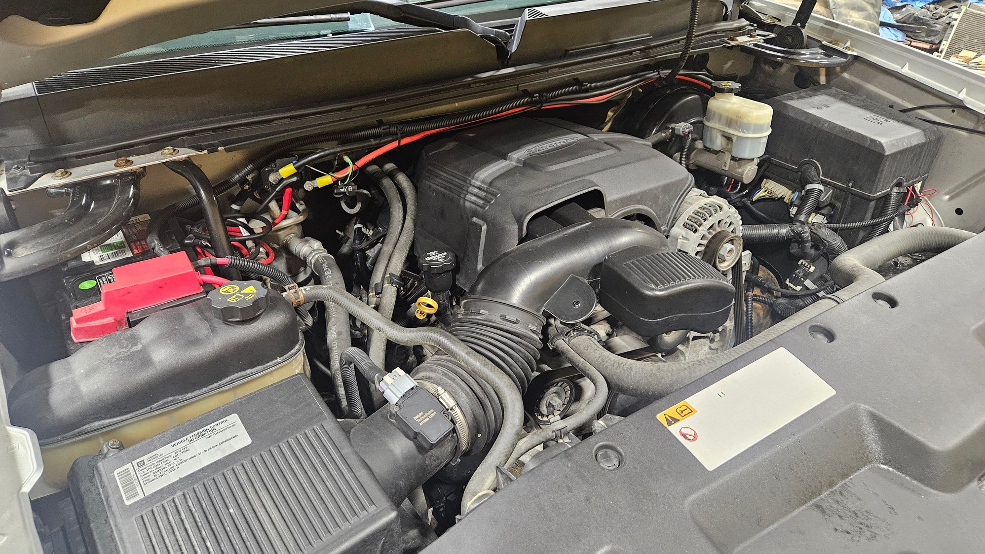 2012 Chevrolet Silverado 1500 - 2012 GMC Sierra 1500 - Used - VIN 3GTP2VE71CG278577 - 127,000 Miles - 8 cyl - 4WD - Automatic - Truck - Silver - North English, IA 52316, United States