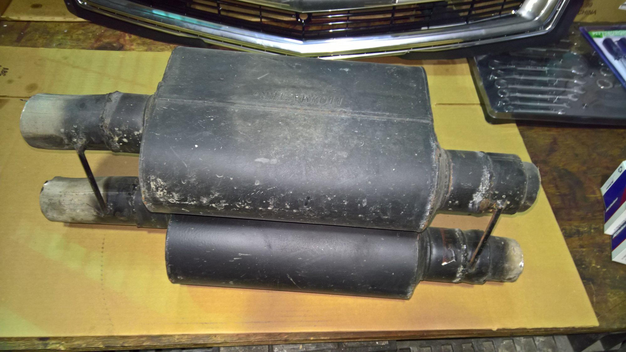  - Flowmater super 40 mufflers ( like new ) - Westland, MI 48185, United States