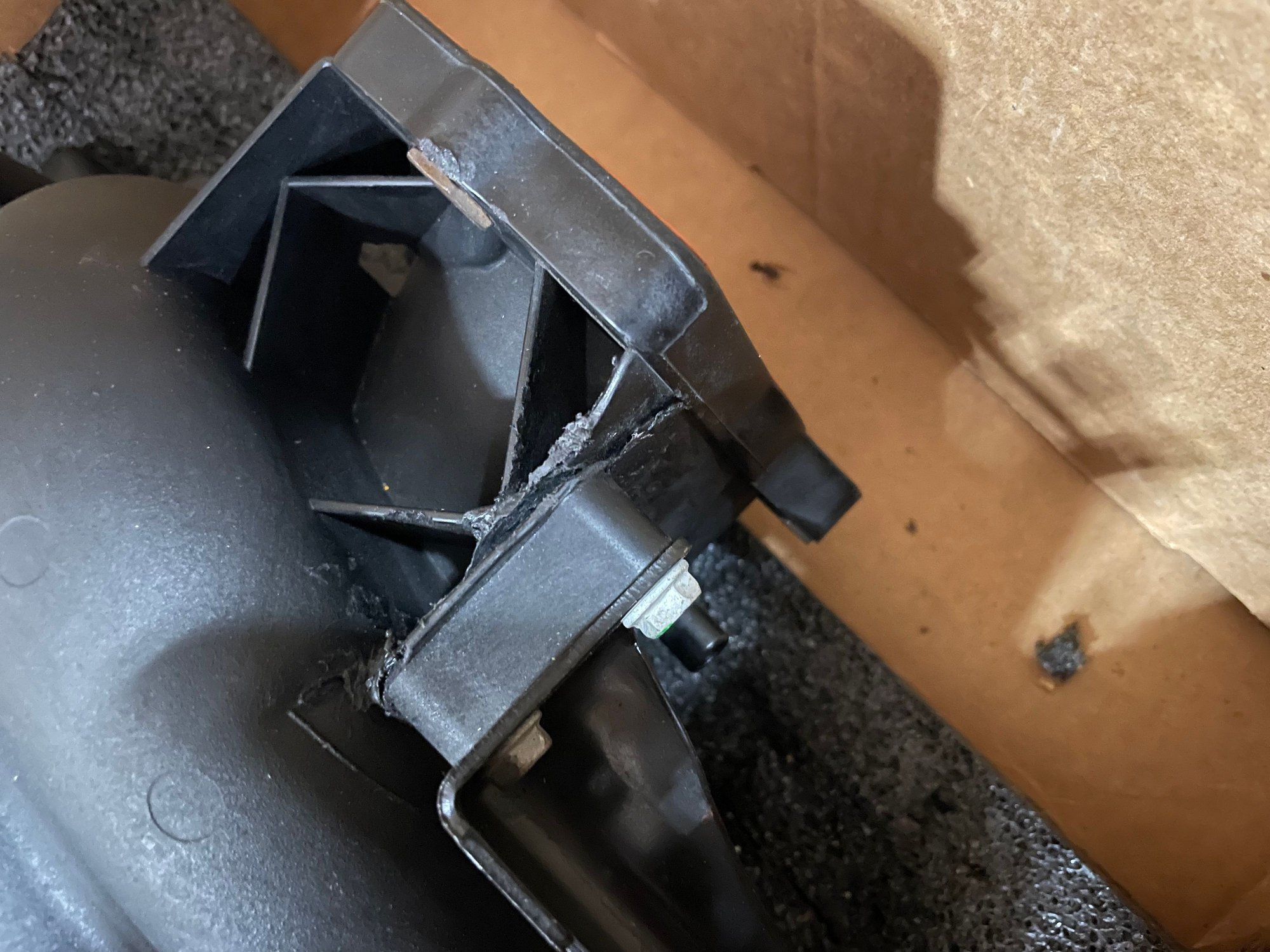 Engine - Intake/Fuel - LS6 Intake Manifold - Used - 0  All Models - Hayden, ID 83835, United States