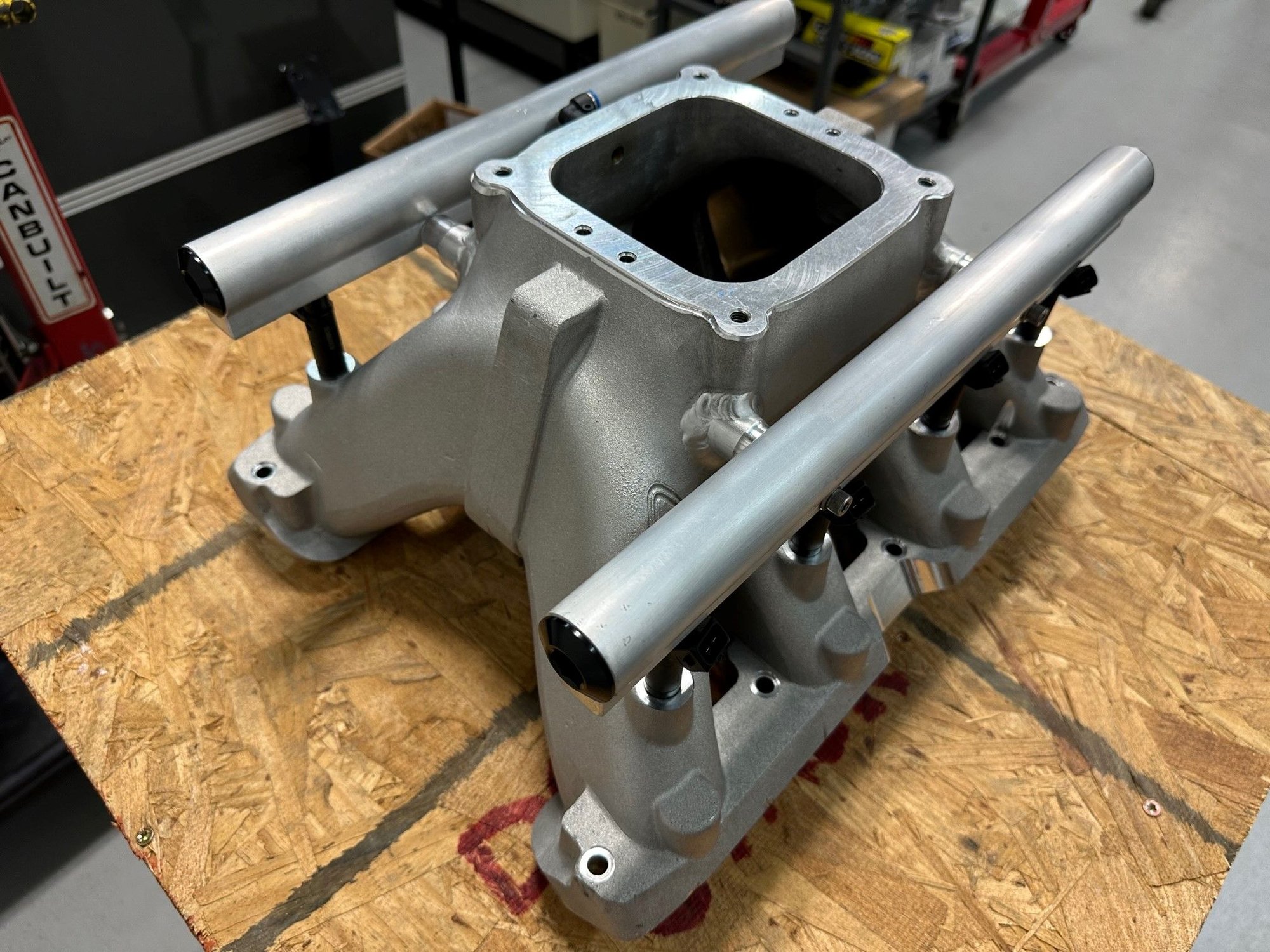 Engine - Intake/Fuel - CID 4.5 LS7 4500 top EFI High Mount Injector - Used - 0  All Models - St. Louis, MO 63129, United States