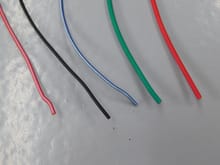 5-loose wires
red/white= key switched hot (must be used)
black= clean ground (must be used)
blue/white= tach signal (do not have to use)
green= fuel pump (do not have to use)
red=12V source (must be used)
