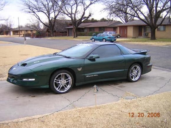 This is how it started out, fresh with new C6 Z06 wheels..(a lil ricy.. lol)