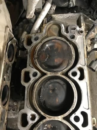 1 missing valve, upside down in a piston