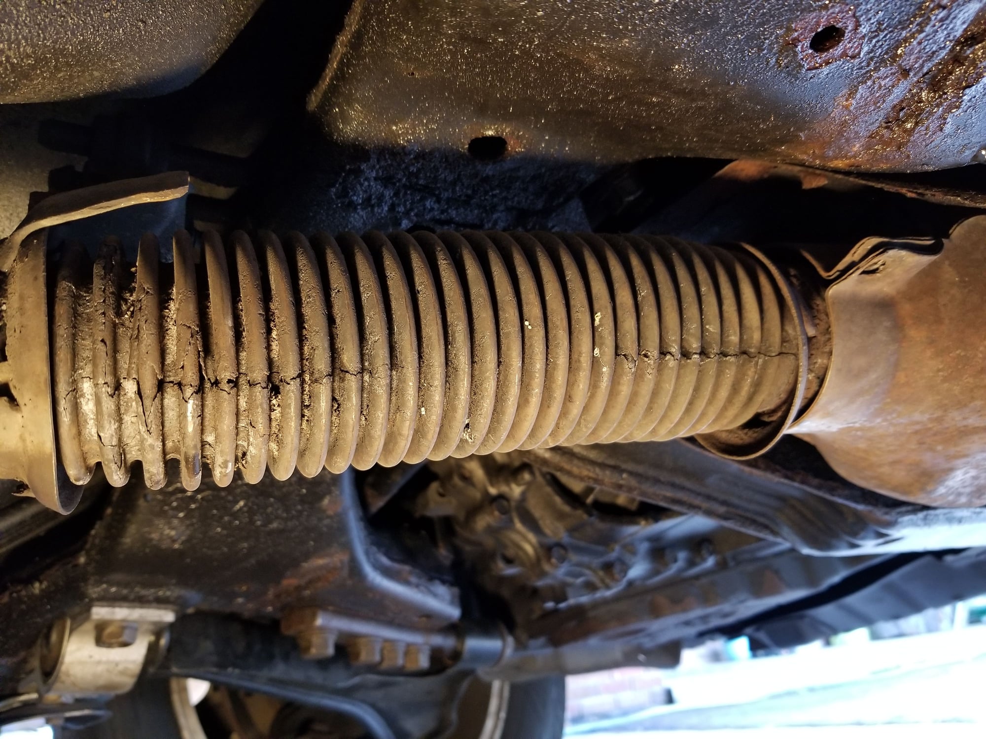 Broken exhaust pipe repair (easy repair WITHOUT DISMANTLING) 