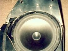 made some door pods by cutting the stock bose ones bigger
for 6.5's that came in my 92 se