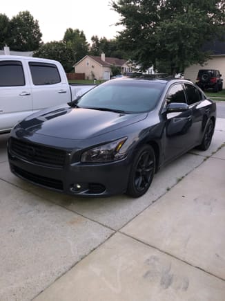 2011 Nissan Maxima sv blacked out