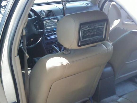 7" HeadRest Screen
