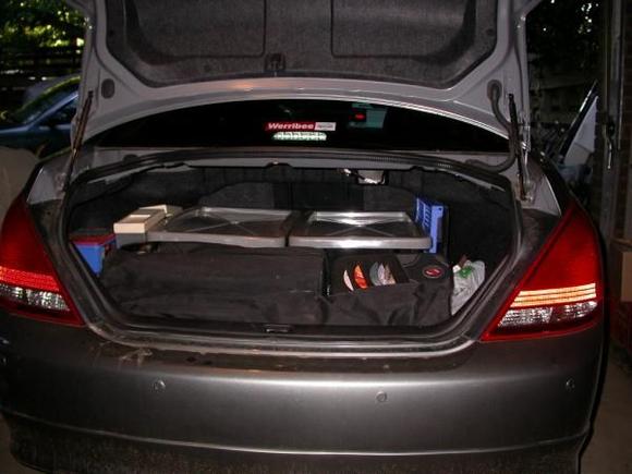 One month after we purchased our J31 "Maxine" we were of on a "Tour" of Tassie will the Boot full of tools to act as a "Sweep Car" for 46 cars on this Tour.