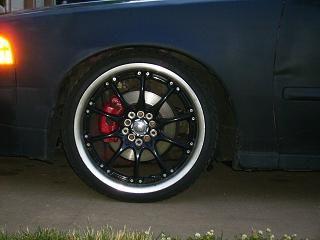 18'' by 8'' 215/35 that how they came as 300 for wheels/tires wanted 225.