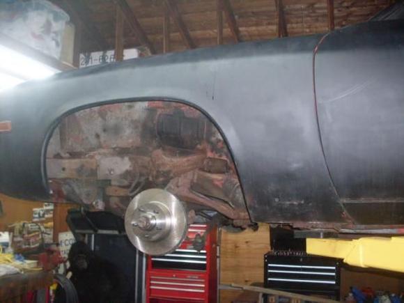 Side view on the lift, rotors on.