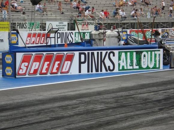 PINKS All Out St. Louis