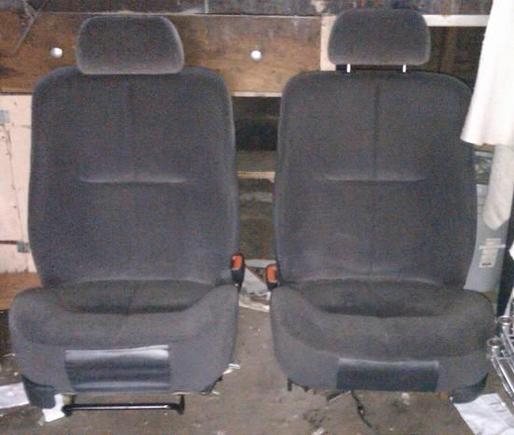 Cirrus Seats for the Duster