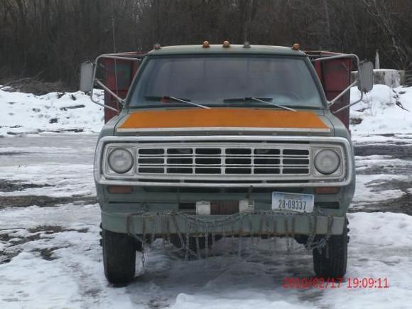1975 Dodge W300 PowerWagon
