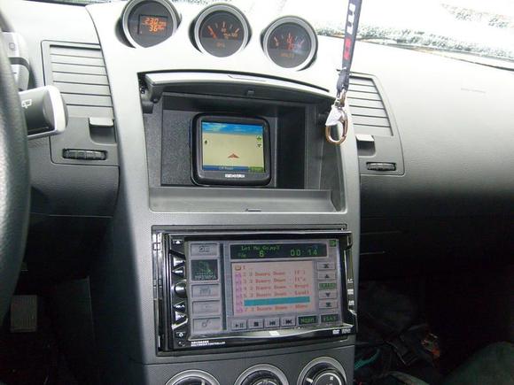 double din dvd player and EnVogue GPS system